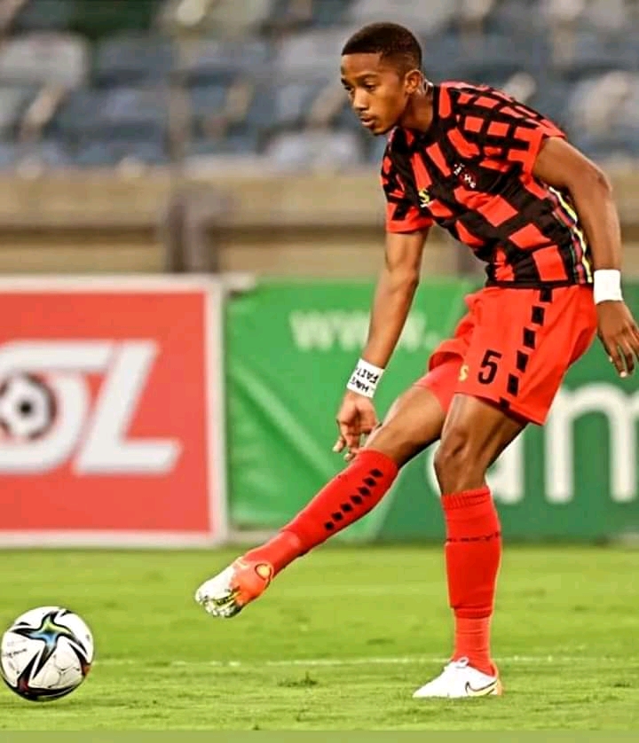  Kaizer Chiefs given a major boost for PSL highly rated defender