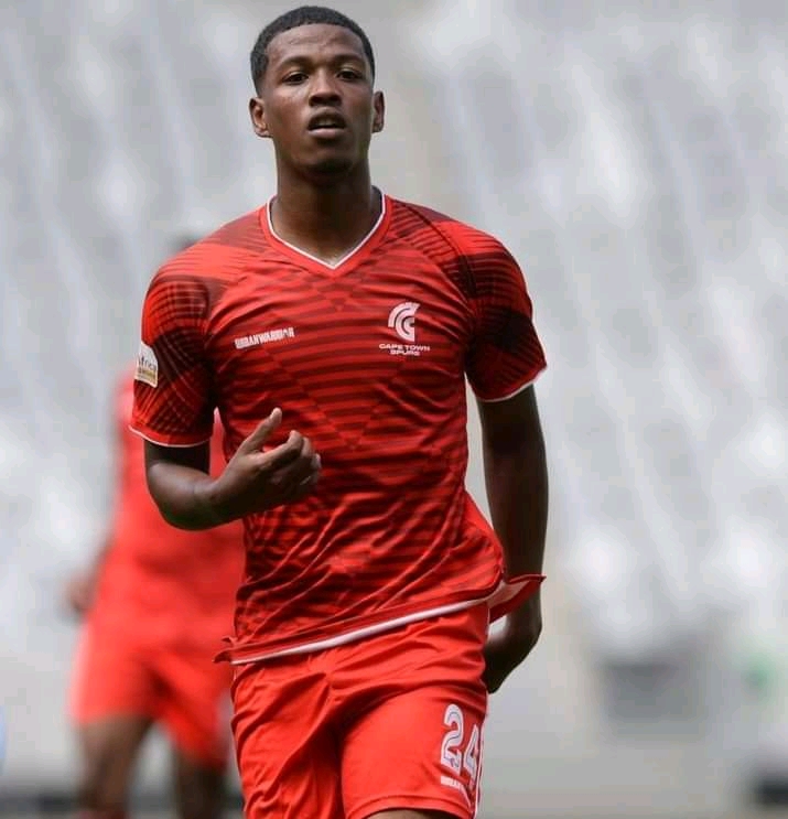  Chiefs Favourites In Securing Teenager, Rivals Keep Close Watch